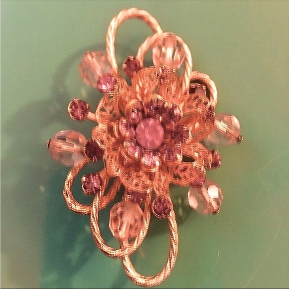 VINTAGE BEADED WITH AMETHYST - COLORED RHINESTONES BROOCH LIKE NEW CONDI… - Picture 1 of 1